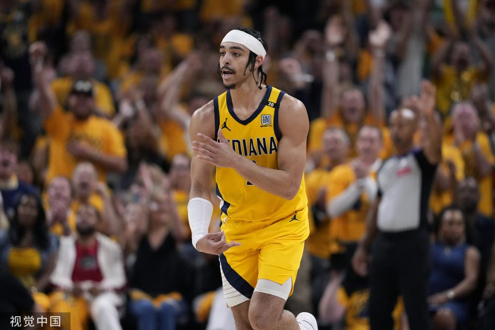 篮板球争夺 篮板球争夺